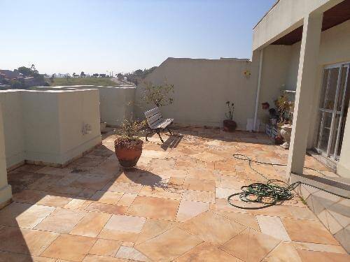 COND. HORTO DE SANTO ANTÔNIO - COBERTURA - AU 140m²