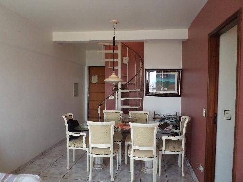 COND. HORTO DE SANTO ANTÔNIO - COBERTURA - AU 140m²