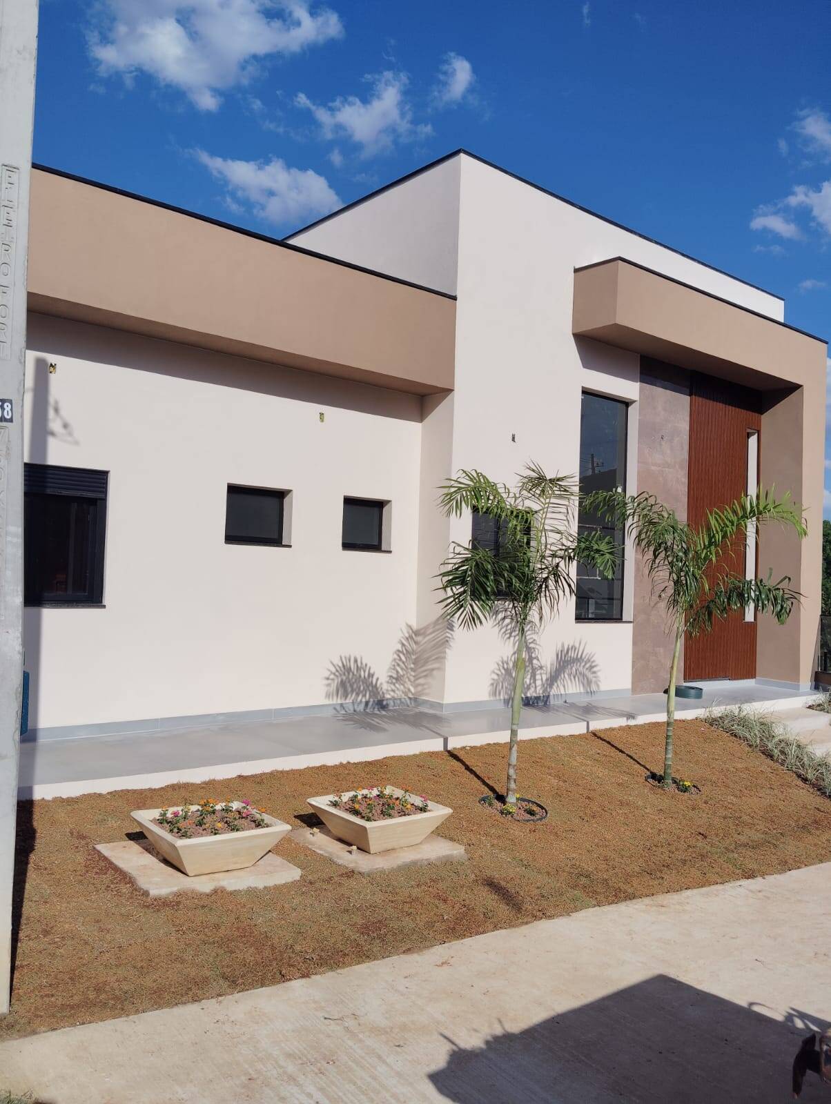 VILLÁGGIO DI SAN FRANCISCO - MEDEIROS - AT 360m² - AC 236m²