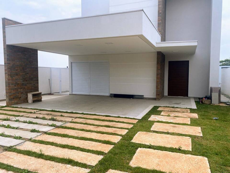 PARQUE DAS CAMÉLIAS - MEDEIROS - COND. FECHADO - AT 390m² - AC 235m²