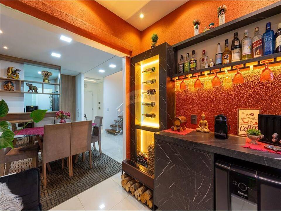 CASAS DA TOSCANA - 3 DORMS. - 2 VAGAS - AC 122m²