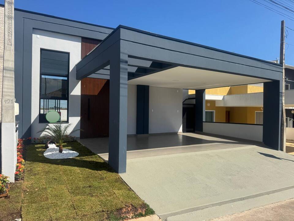 COND. PHYTUS - AT 250m² - AC 174m² - 3 DORMS. (SUÍTE) - 4 VAGAS