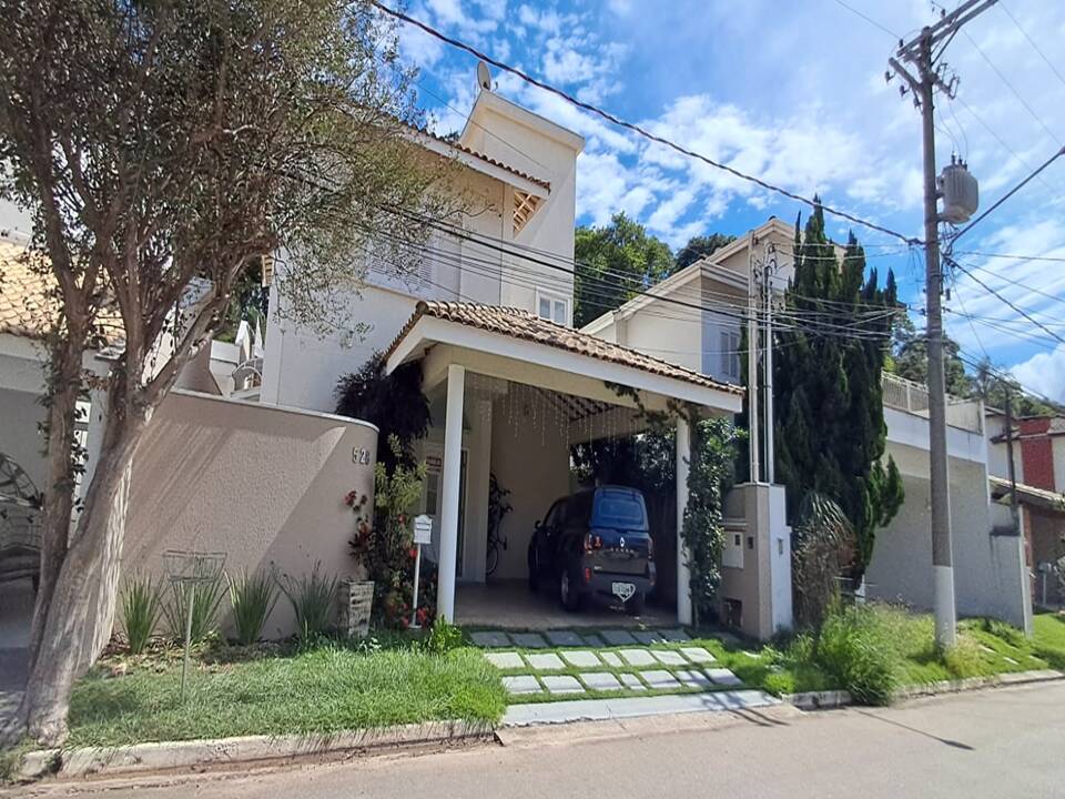 CONDOMÍNIO JARDIM SANTA TERESA - AT 360m² - AC 280m² - 3 SUÍTES - 3 VAGAS