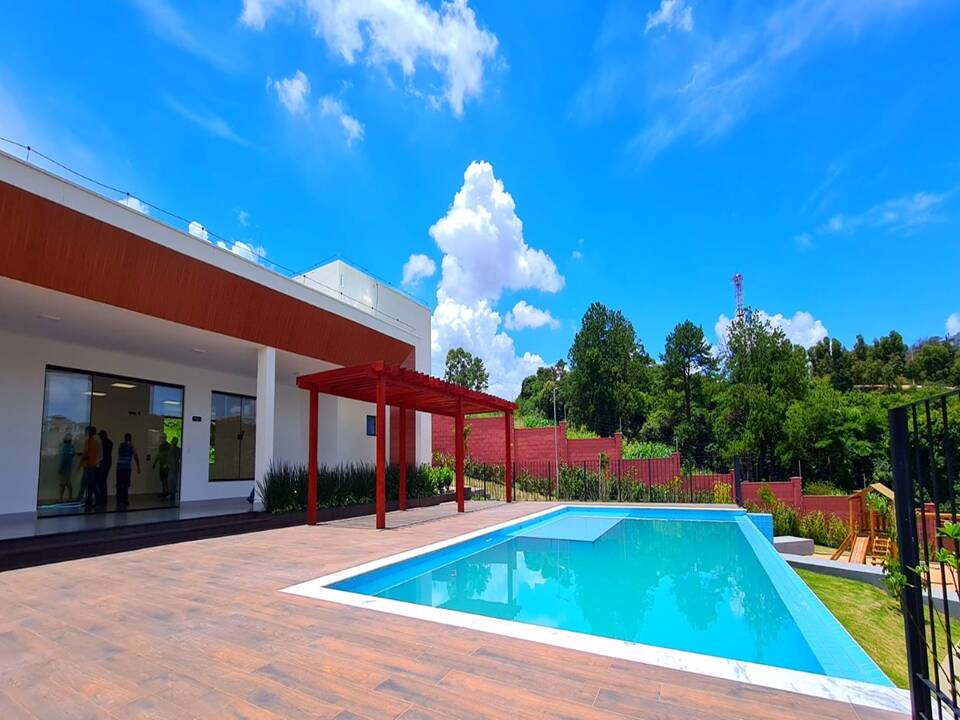 VILLÁGGIO AZZURE - ITUPEVA - AT 373m² - EXCELENTE TOPOGRAFIA