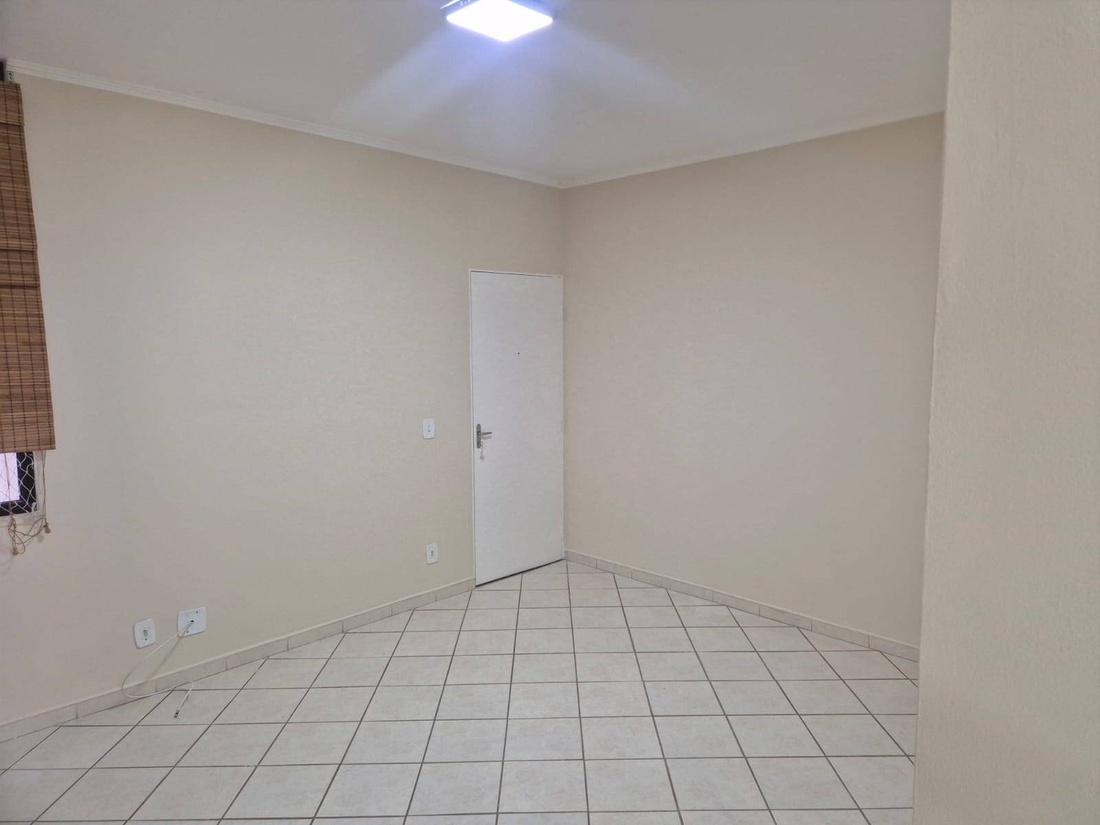 CHÁCARA DAS FLORES - JD. SAMAMBAIA - 2 DORMS. - 1 VAGA COBERTA - AU 57m²