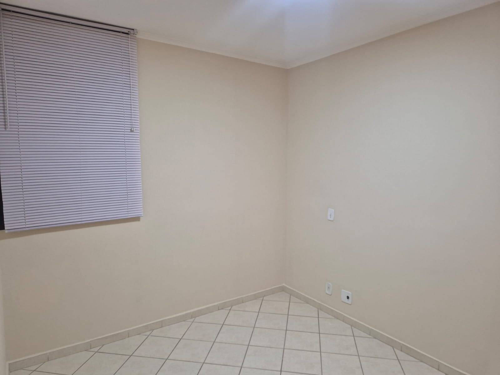 CHÁCARA DAS FLORES - JD. SAMAMBAIA - 2 DORMS. - 1 VAGA COBERTA - AU 57m²