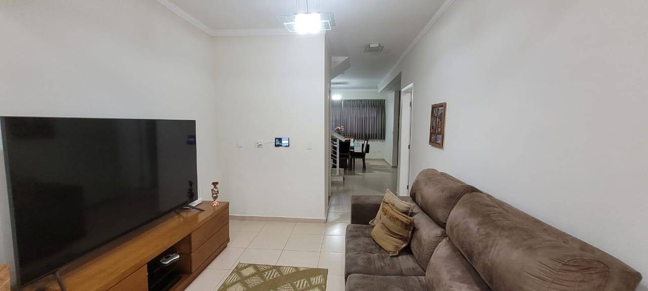 MORADA DO HORTO - 3 DORMS. (SUÍTE) - 4 VAGAS - AT 242m² - AC 180m²