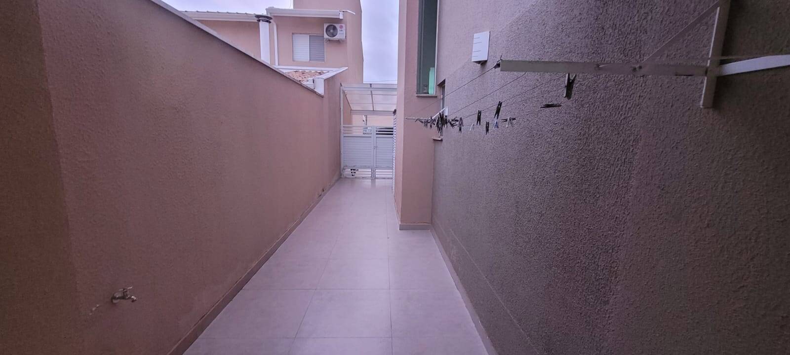 MORADA DO HORTO - 3 DORMS. (SUÍTE) - 4 VAGAS - AT 242m² - AC 180m²
