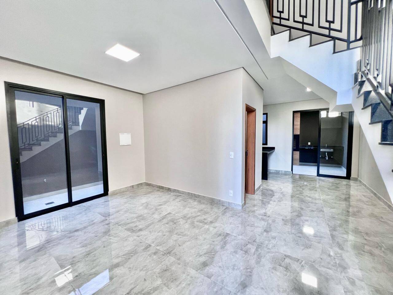 CONDOMÍNIO RESERVA DA MATA - AC 150m² - 3 DORMS. (SUÍTE) - 4 VAGAS