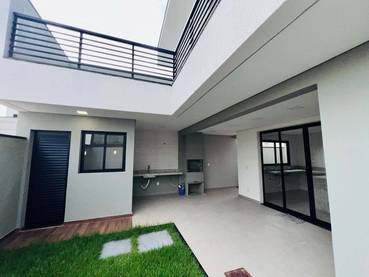CONDOMÍNIO RESERVA DA MATA - AC 168m² - 3 DORMS. (SUÍTE) - 4 VAGAS