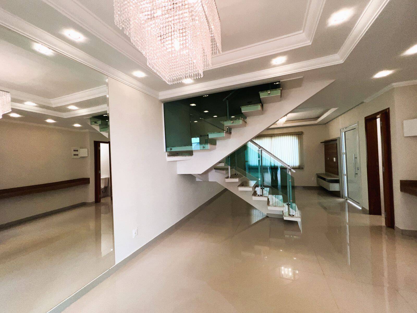 CONDOMÍNIO RESERVA DA MATA - AC 136m² - 3 DORMS. (SUÍTE) - 4 VAGAS