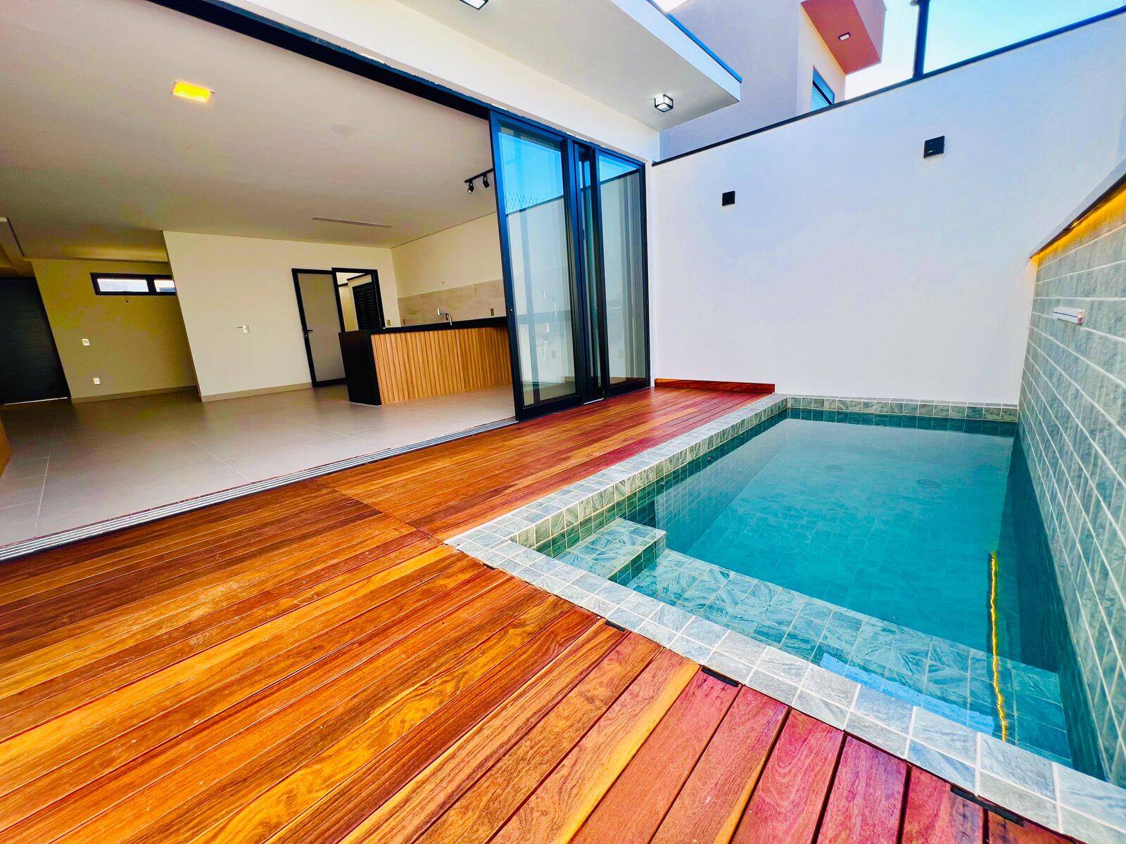 CONDOMÍNIO RESERVA DA MATA - AC 165m² - 3 SUÍTE - 4 VAGAS - PISCINA