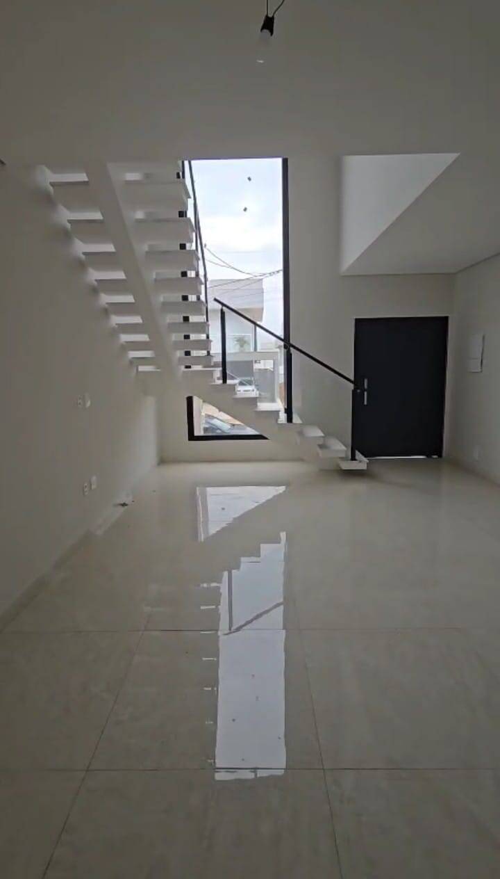 RESERVA ERMIDA - 3 SUÍTES - AC 208m² - 4 VAGAS - PISCINA - NOVA