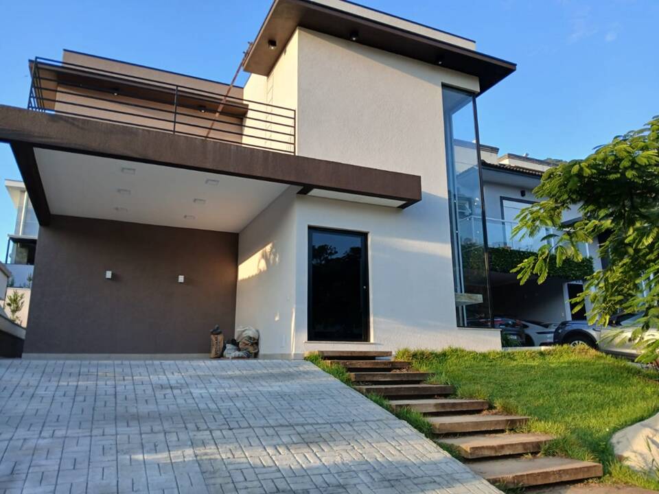IBI ARAM I - ITUPEVA - 3 DORMS. (SUÍTE) - 4 VAGAS - AT 300m² - AC 202m²