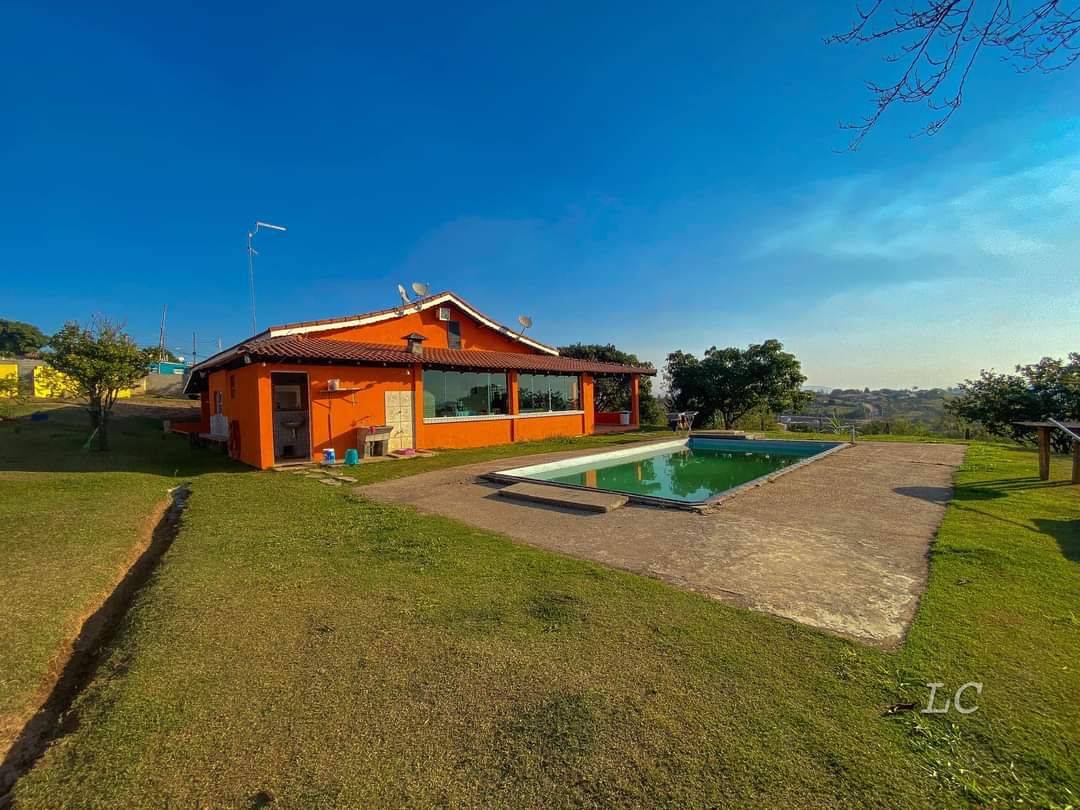 CHÁCARA SAINT JAMES - CAMPO LIMPO PAULISTA - 2 CASAS - PISCINA - POMAR