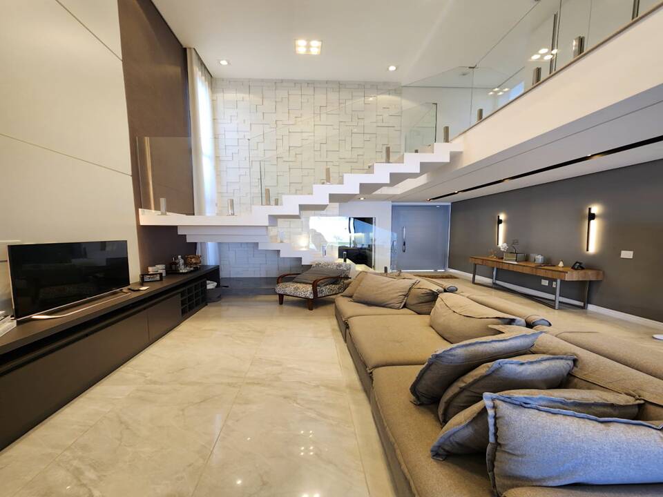 CONDOMÍNIO BRISAS JUNDIAÍ - 3 SUÍTES - 4 VAGAS - AT 373m² - AC 273m²