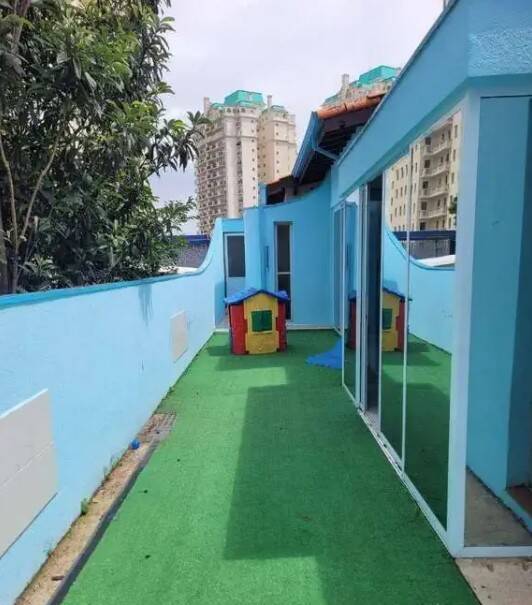 JARIDM ANA MARIA - AT 450m² - AC 311m² - 10 SALAS - 10 VAGAS