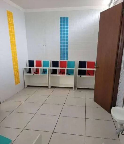 JARIDM ANA MARIA - AT 450m² - AC 311m² - 10 SALAS - 10 VAGAS