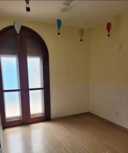JARIDM ANA MARIA - AT 450m² - AC 311m² - 10 SALAS - 10 VAGAS