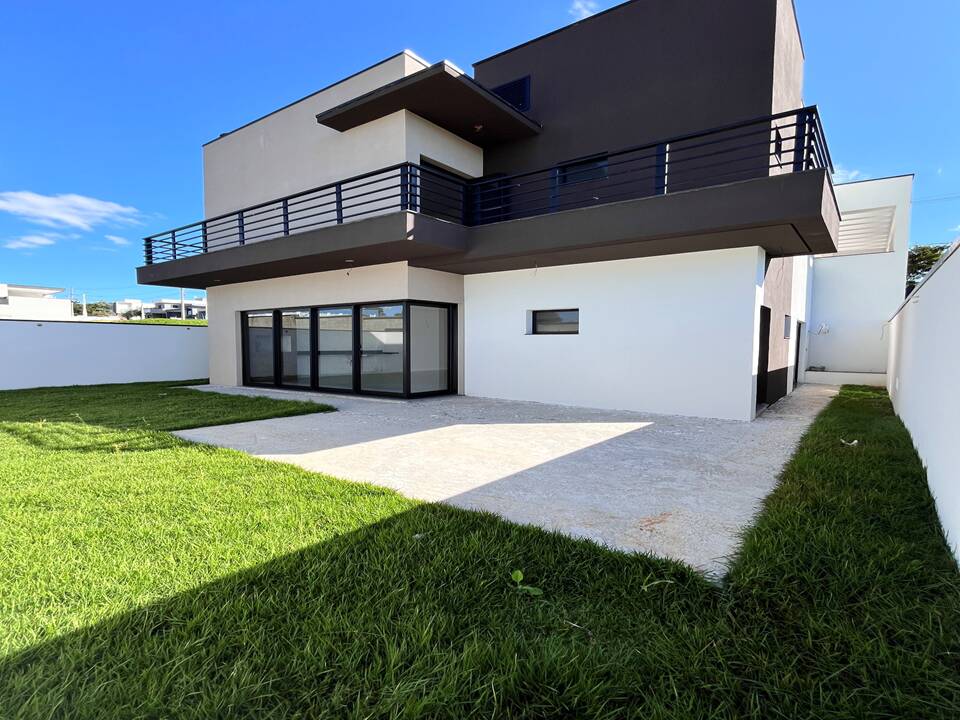 GRAN VILLE SÃO VENÂNCIO - 3 SUÍTES - 2 VAGAS COBERTAS - AT 300m² - AC 220m²