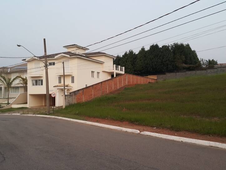 TERRAS DE SÃO CARLOS - AT 1.340m² - EXCELENTE TOPOGRAFIA