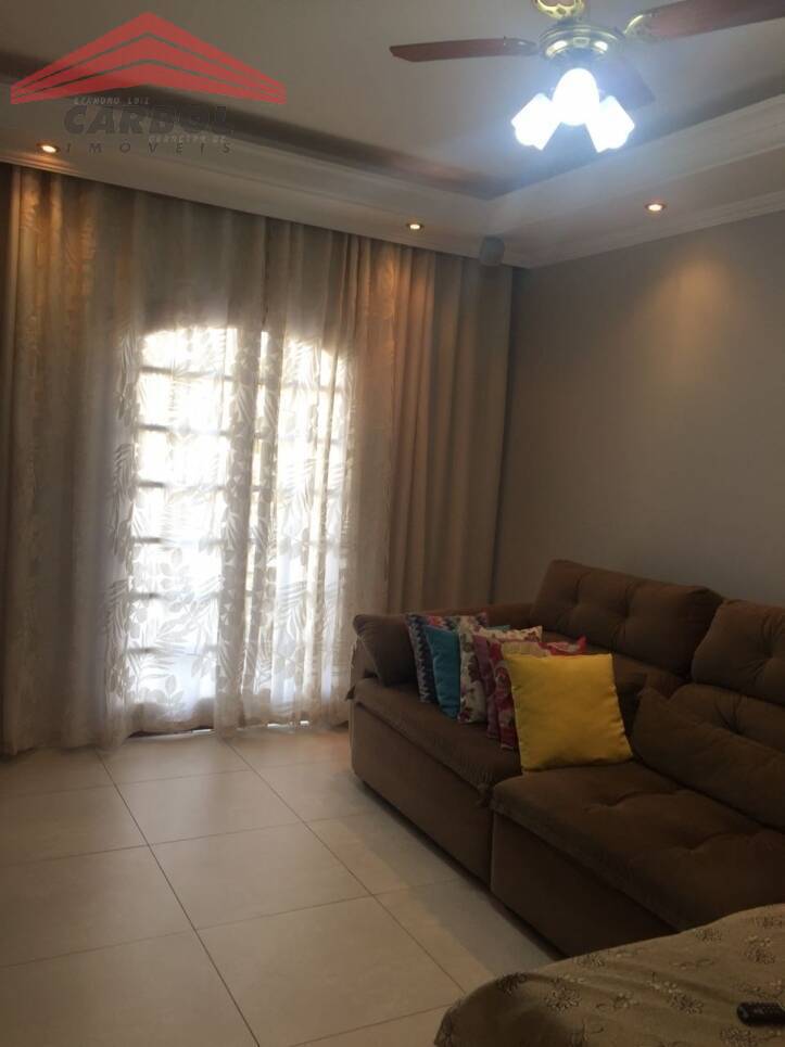 Casa, 3 quartos, 200 m² - Foto 3
