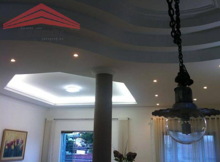Casa à venda com 4 quartos, 295m² - Foto 5