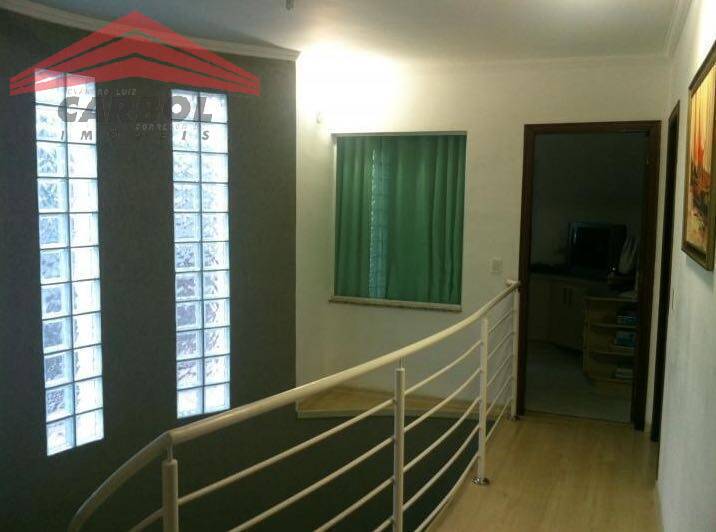 Casa à venda com 4 quartos, 295m² - Foto 19