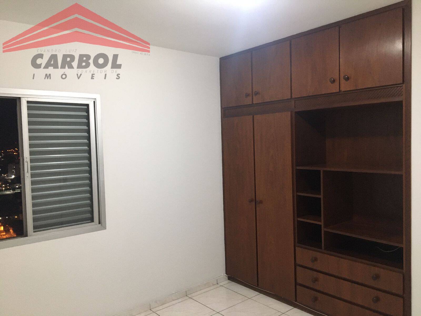 Apartamento para alugar com 2 quartos, 81m² - Foto 9