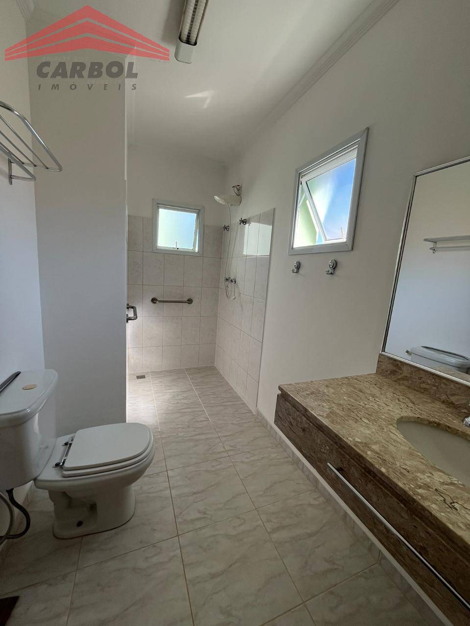 Casa de Condomínio para alugar com 4 quartos, 360m² - Foto 21