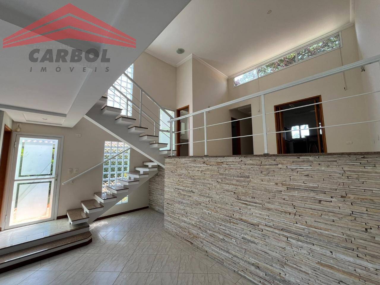 Casa de Condomínio para alugar com 4 quartos, 360m² - Foto 8