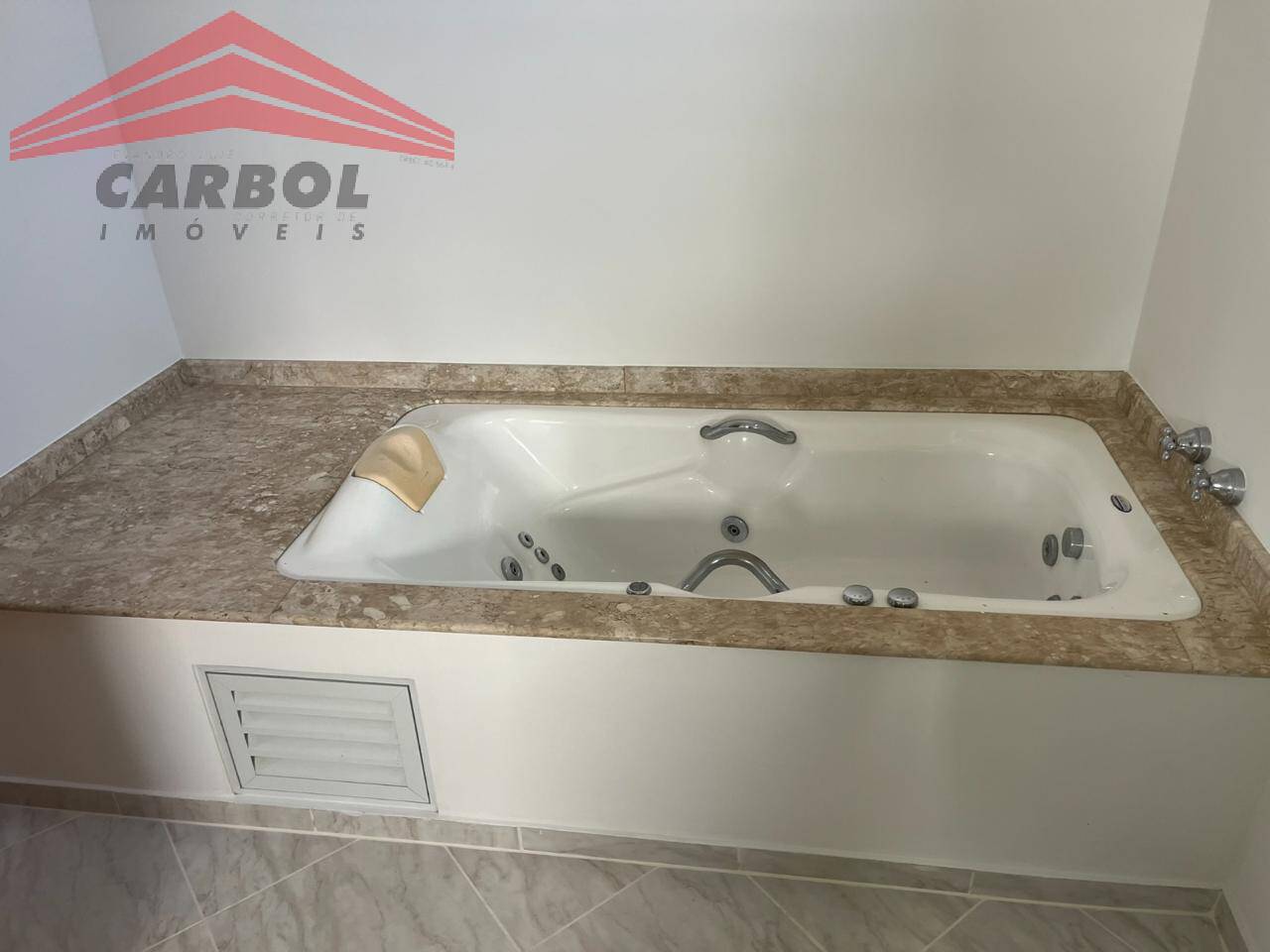 Casa de Condomínio para alugar com 4 quartos, 360m² - Foto 33