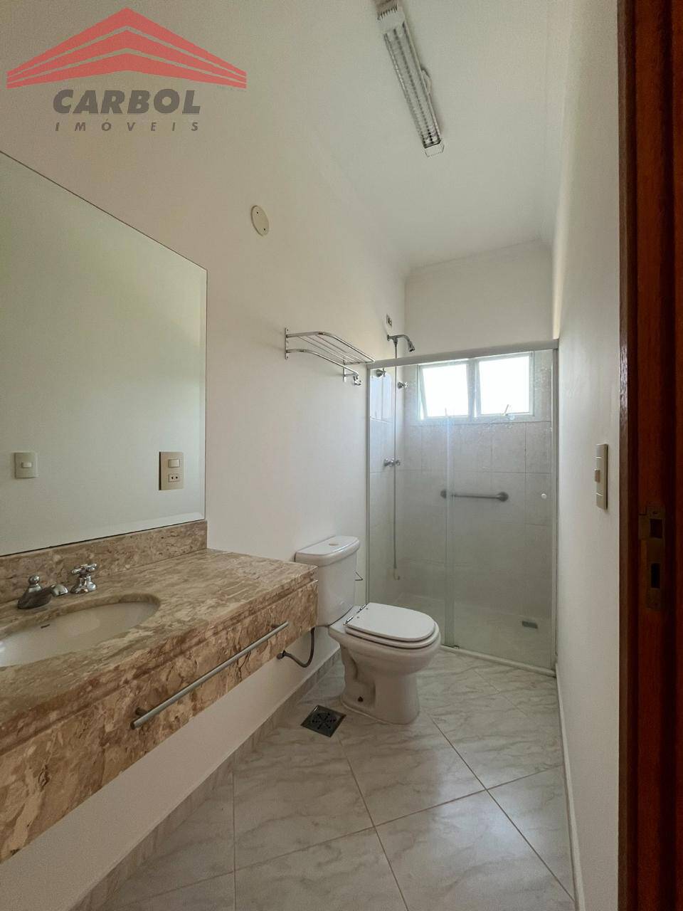 Casa de Condomínio para alugar com 4 quartos, 360m² - Foto 29