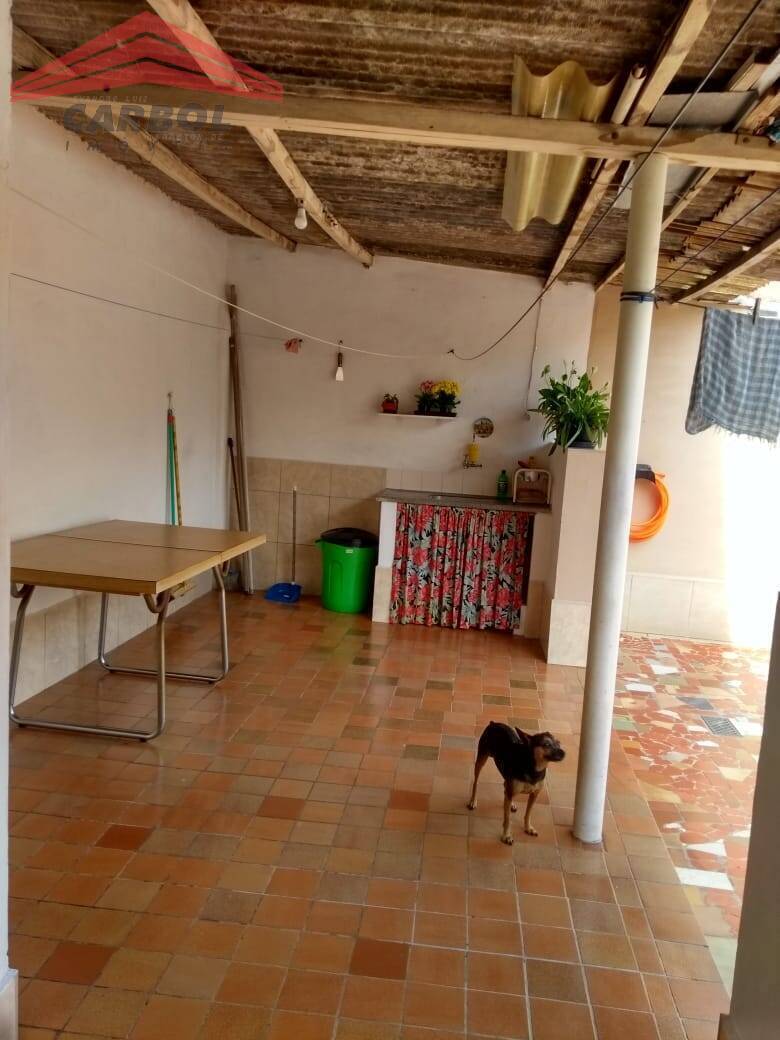 Casa à venda com 2 quartos, 160m² - Foto 12