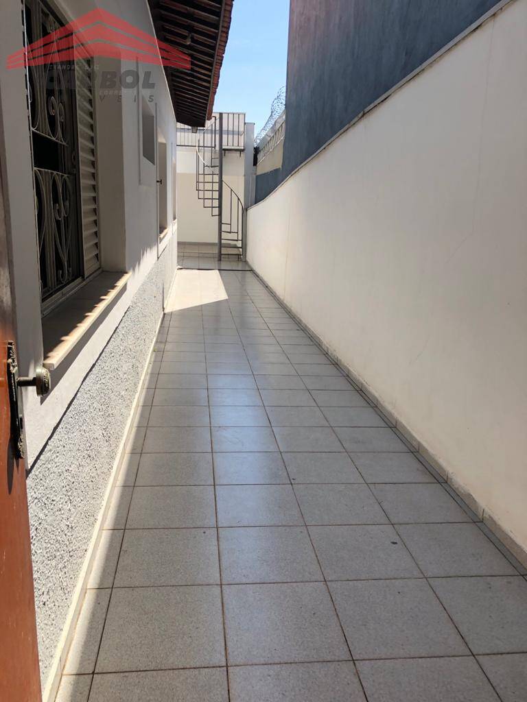 Casa à venda com 3 quartos, 203m² - Foto 17