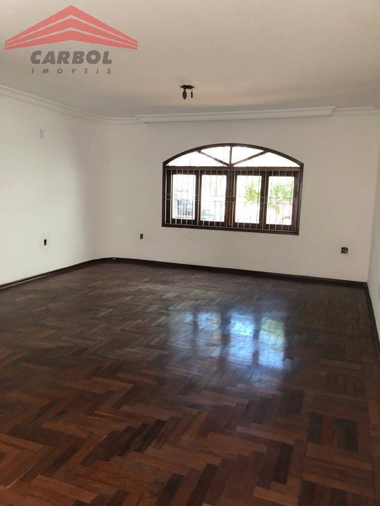 Casa à venda com 3 quartos, 203m² - Foto 4