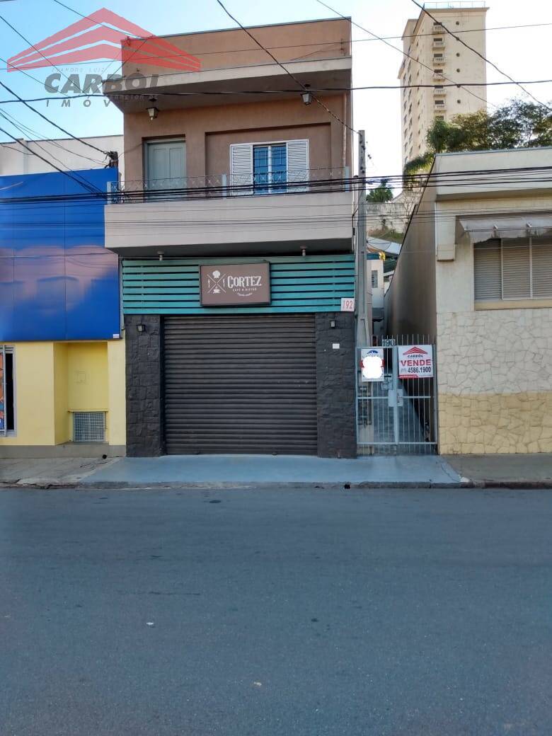 Casa à venda com 3 quartos, 194m² - Foto 1
