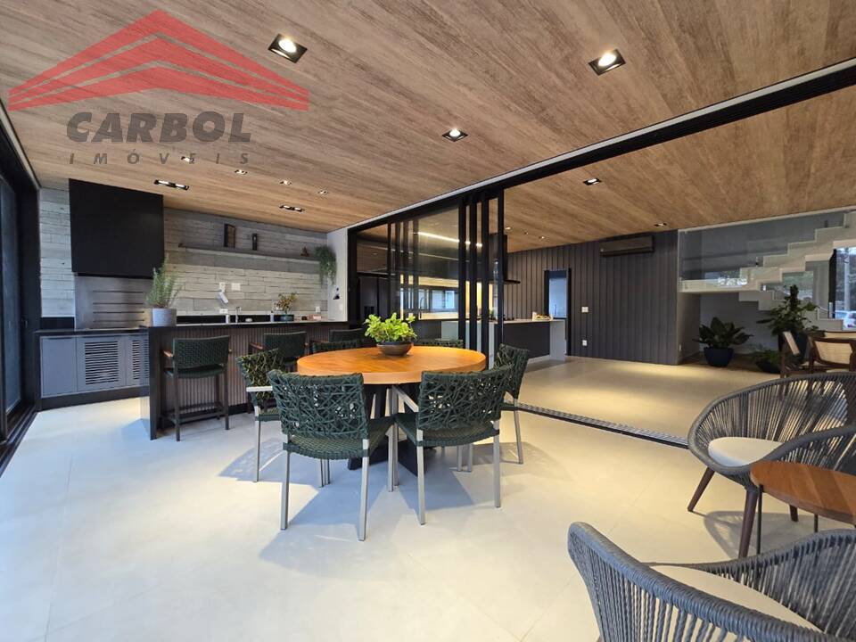 Casa de Condomínio à venda com 3 quartos, 400m² - Foto 6