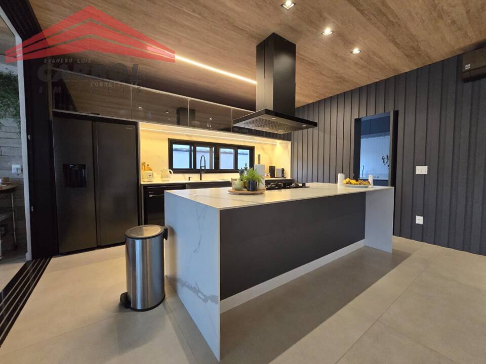 Casa de Condomínio à venda com 3 quartos, 400m² - Foto 10