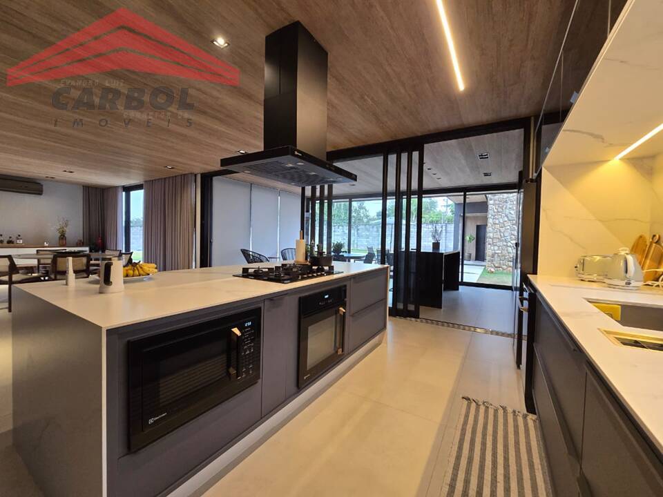 Casa de Condomínio à venda com 3 quartos, 400m² - Foto 13