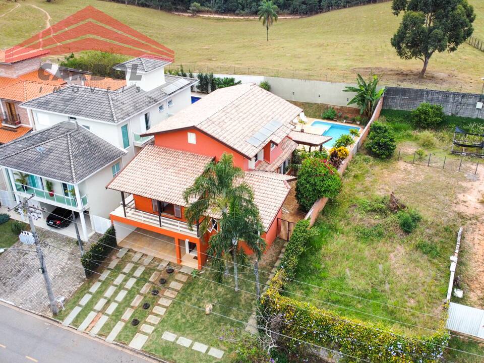 Casa de Condomínio à venda com 4 quartos, 380m² - Foto 4