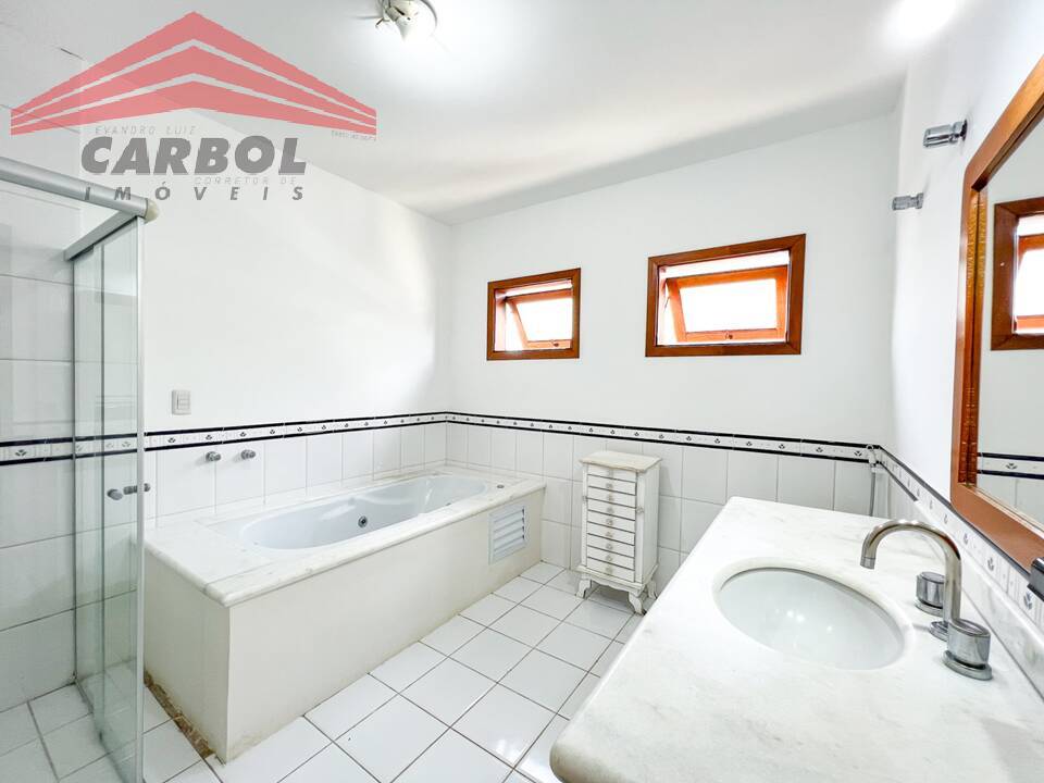 Casa de Condomínio à venda com 4 quartos, 380m² - Foto 24