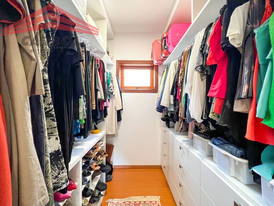 Casa de Condomínio à venda com 4 quartos, 380m² - Foto 32