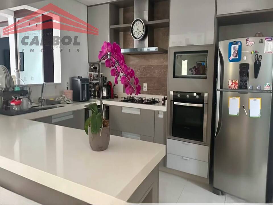 Casa de Condomínio à venda com 4 quartos, 240m² - Foto 8
