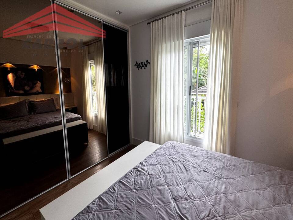 Casa de Condomínio à venda com 4 quartos, 240m² - Foto 20