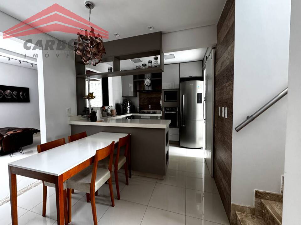 Casa de Condomínio à venda com 4 quartos, 240m² - Foto 5