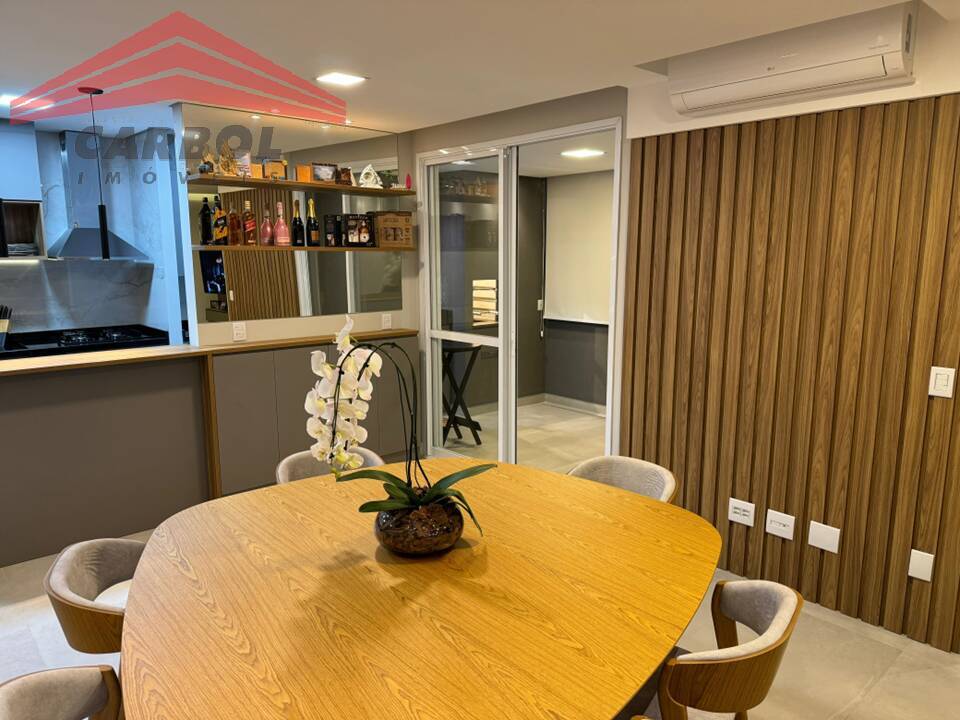 Apartamento à venda com 2 quartos, 82m² - Foto 3