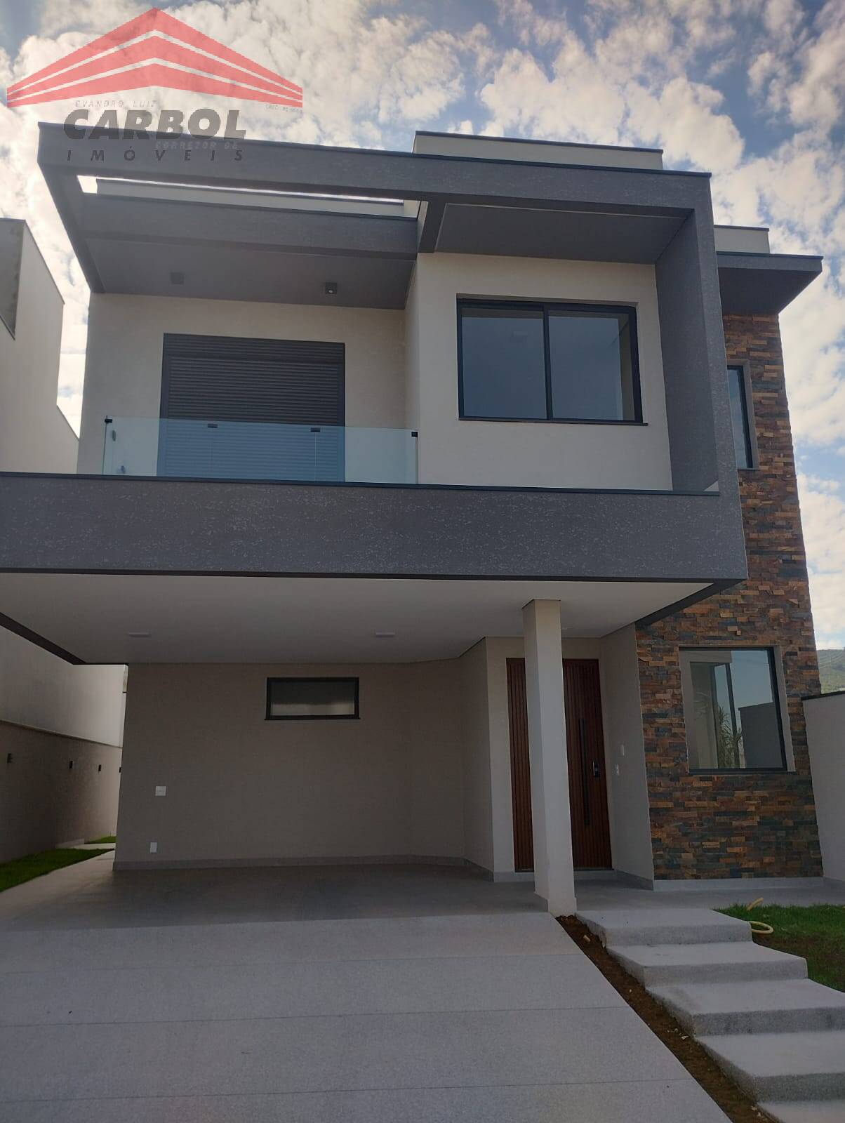 Casa de Condomínio à venda com 3 quartos, 215m² - Foto 4