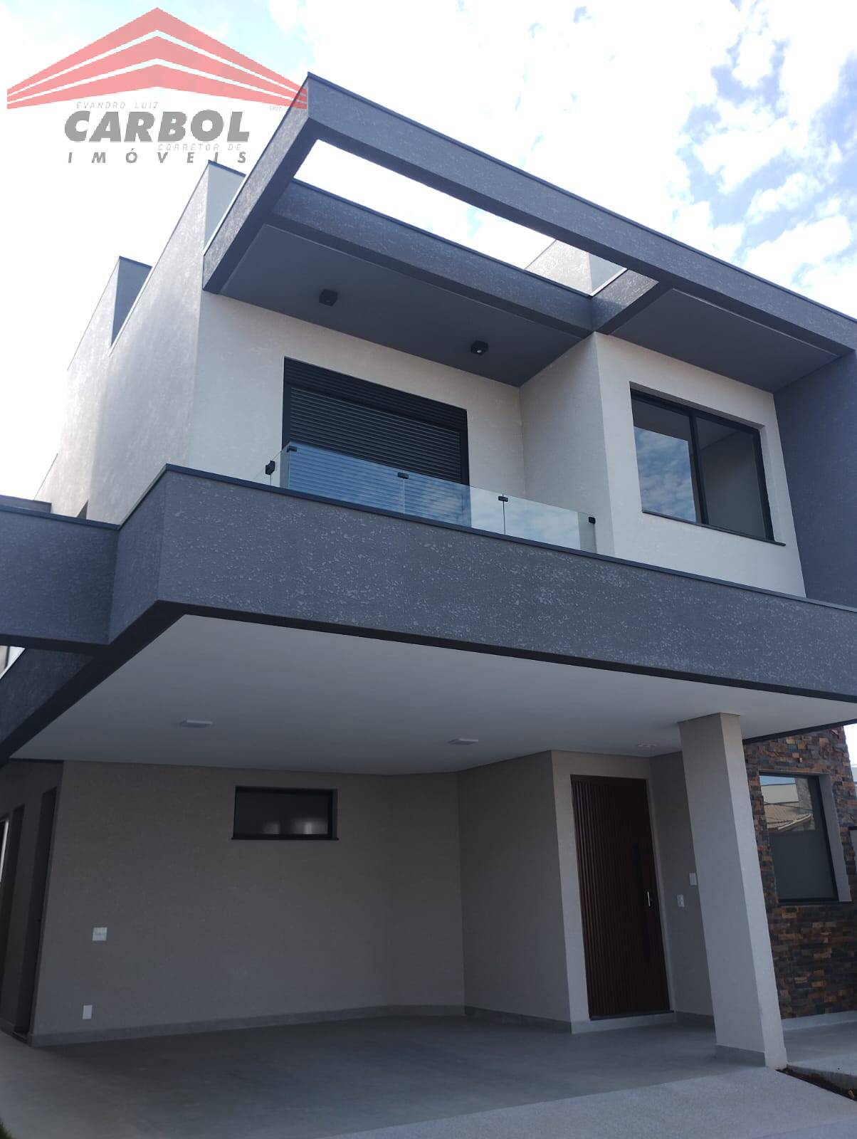 Casa de Condomínio à venda com 3 quartos, 215m² - Foto 1