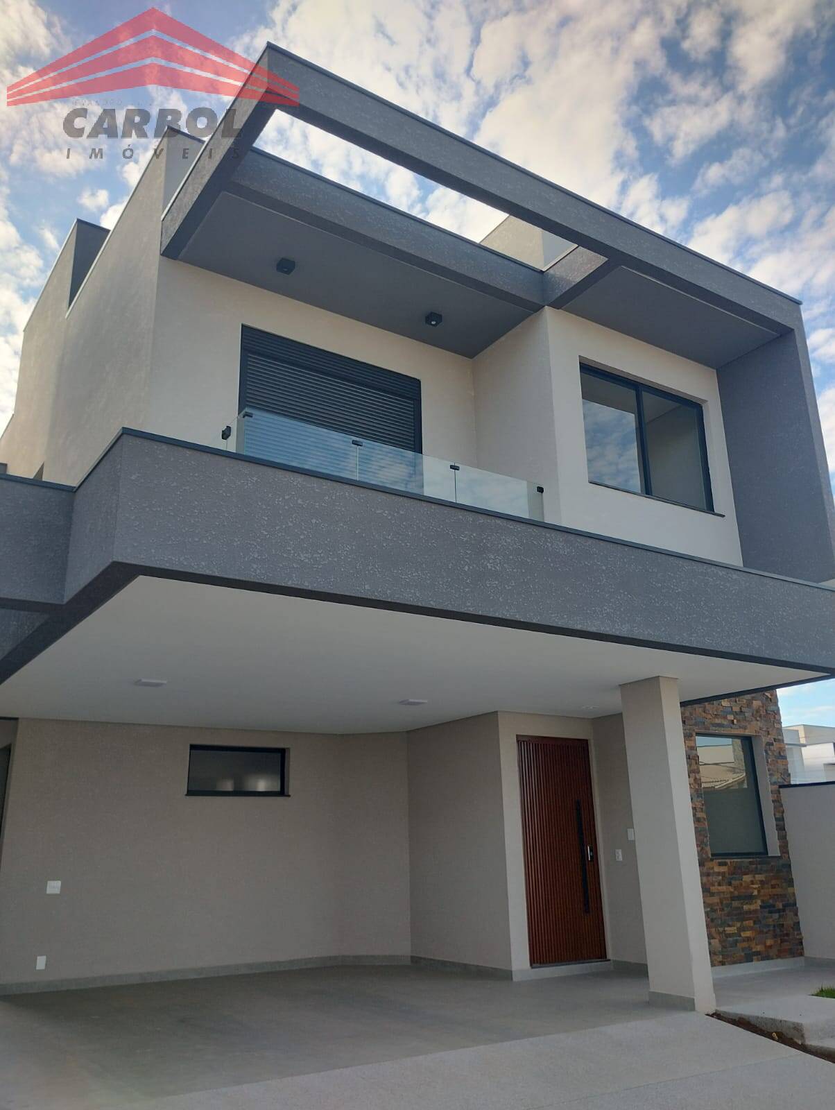 Casa de Condomínio à venda com 3 quartos, 215m² - Foto 2